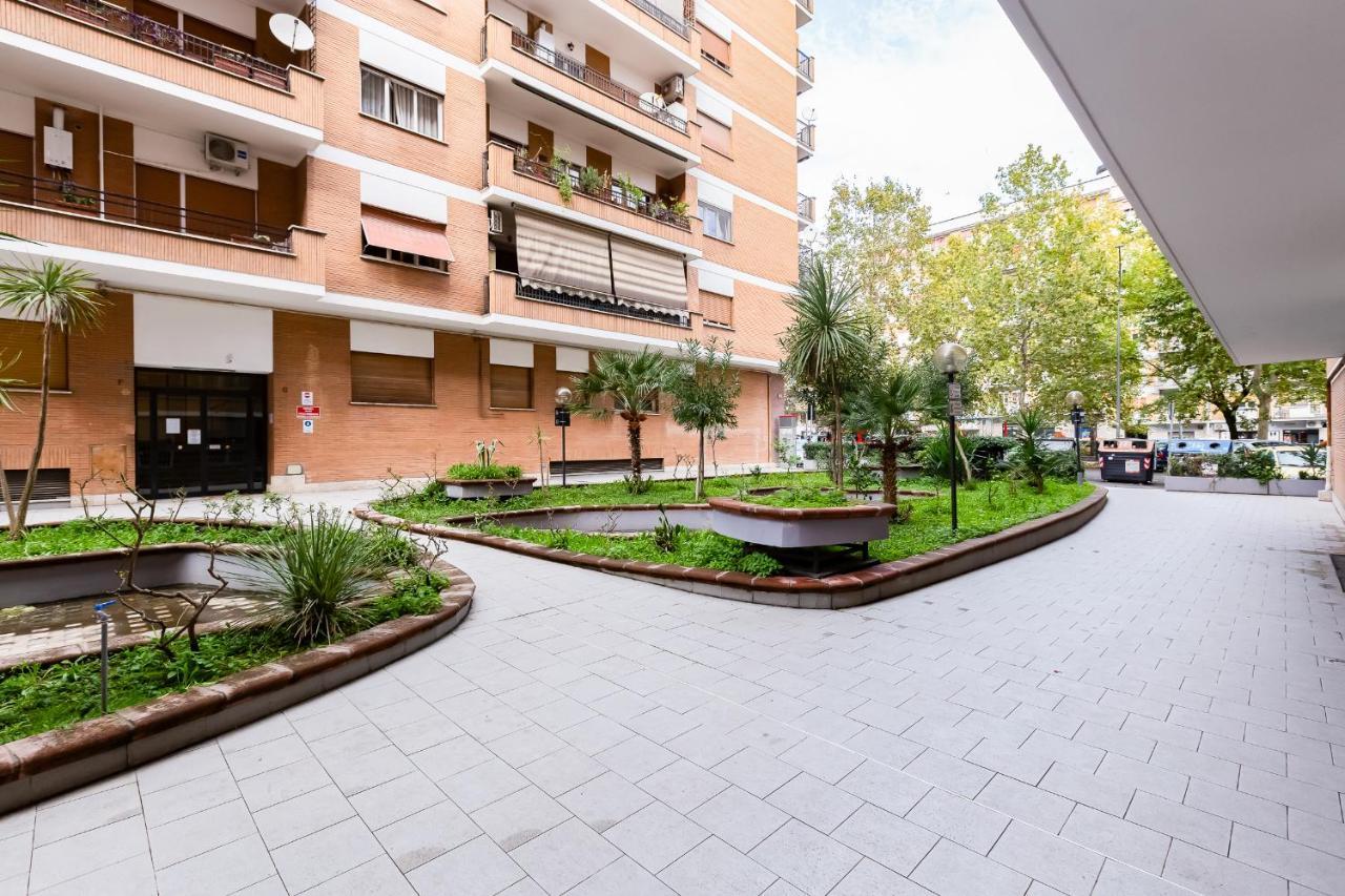 Vatican Andrea'S Apartment Рим Екстер'єр фото